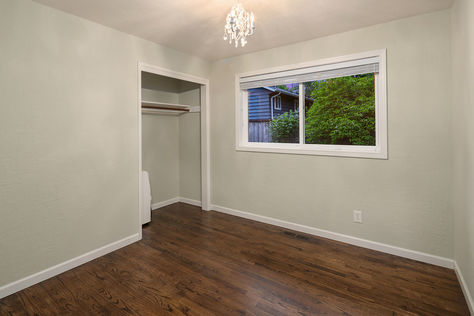 6465 NE 154th St Kenmore- Upgrade Realty23