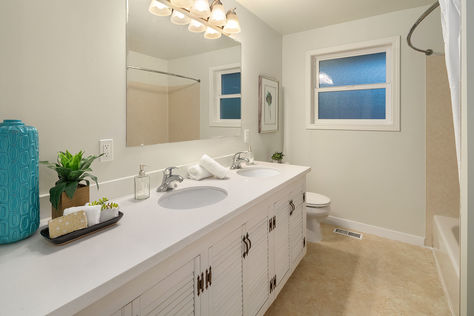 6465 NE 154th St Kenmore- Upgrade Realty24