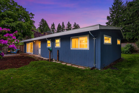 6465 NE 154th St Kenmore- Upgrade Realty29