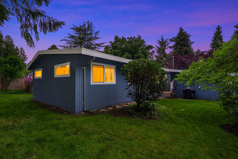 6465 NE 154th St Kenmore- Upgrade Realty33