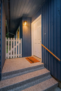 6465 NE 154th St Kenmore- Upgrade Realty6