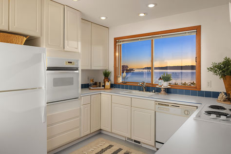 9026 Fragaria Rd Olalla – Upgrade Realty26
