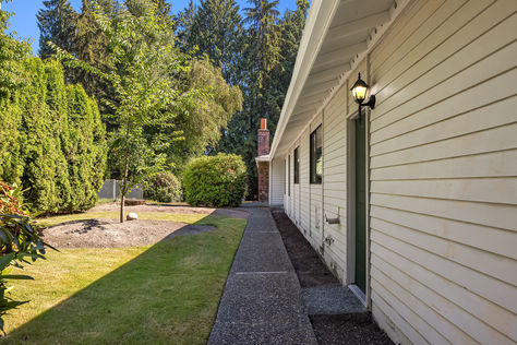 10423 NE 145th St Kirkland &#8211; Upgrade Realty20