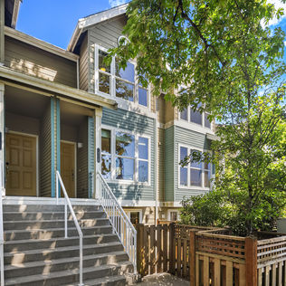 1422 18th Ave B Seattle &#8211; Upgrade Realty16