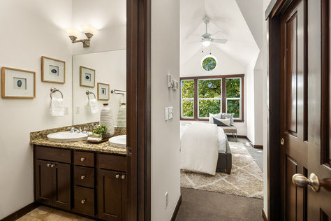 1422 18th Ave B Seattle &#8211; Upgrade Realty32