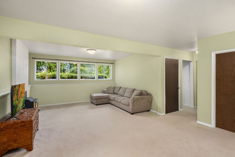 16604 3rd Ave SE Bothell – Upgrade Realty21