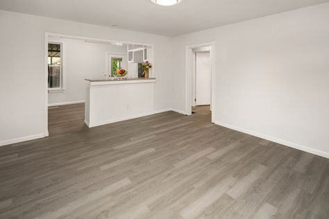 242 NE 15th St Auburn – Upgrade Realty10