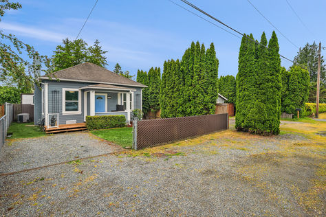 242 NE 15th St Auburn – Upgrade Realty3