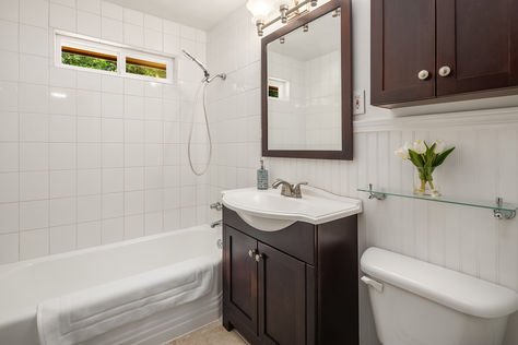 6535 Fauntleroy Way SW Seattle – Upgrade Realty23