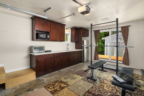 6535 Fauntleroy Way SW Seattle – Upgrade Realty26