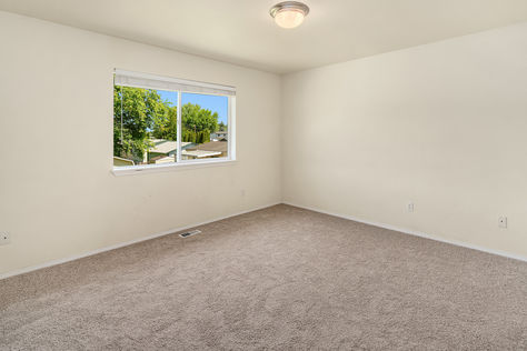 115 7th Ave NE Algona – Upgrade Realty28