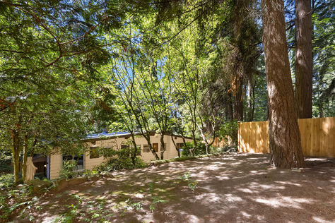 23505 Robin Hood Dr Edmonds- Upgrade Realty21