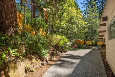 23505 Robin Hood Dr Edmonds- Upgrade Realty26
