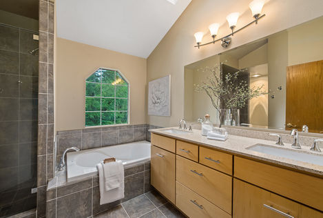 26326 SE 237th St Maple Valley &#8211; Upgrade Realty50