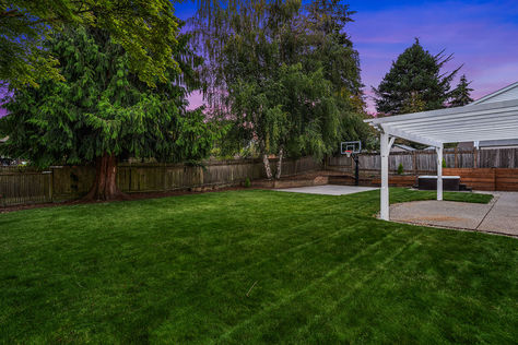12119 SE 63rd Pl Bellevue – Upgrade Realty30