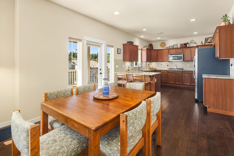 20129 13th Ave W Lynnwood WA- Upgrade Realty21