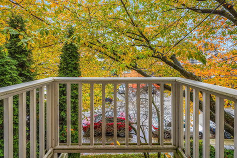1219 6th Ave N 201 Seattle, WA- Upgrade Realty17