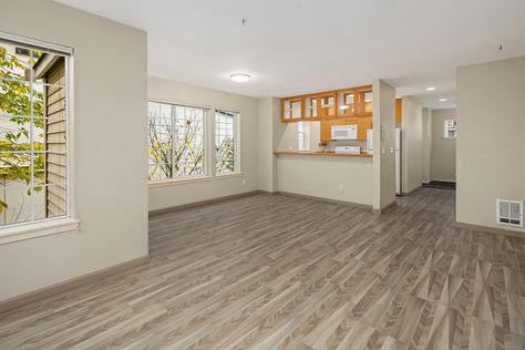 1219 6th Ave N 201 Seattle, WA- Upgrade Realty5