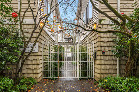 1219 6th Ave N 201 Seattle, WA- Upgrade Realty8