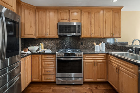 151 141st Pl NE Bellevue - Upgrade Realty10