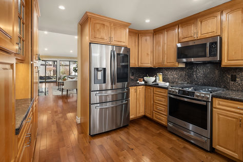 151 141st Pl NE Bellevue - Upgrade Realty11