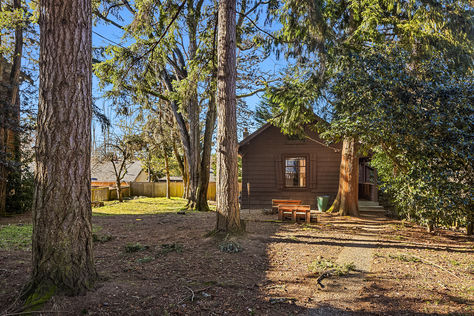 6833 27th Ave NE Seattle - Upgrade Realty19