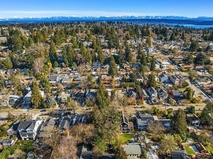 6833 27th Ave NE Seattle - Upgrade Realty25