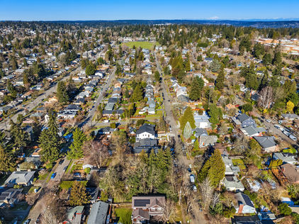 6833 27th Ave NE Seattle - Upgrade Realty26