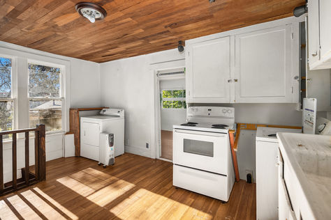 6833 27th Ave NE Seattle - Upgrade Realty7