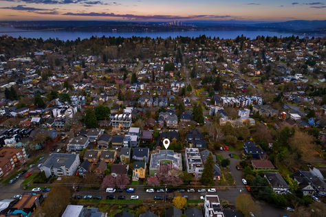 1812 25th Ave #A Seattle - Upgrade Realty4