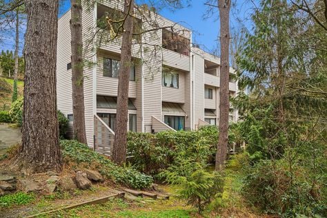 19805 15th Ave NE #3 Shoreline WA - Upgrade Realty23