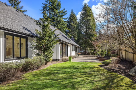 3370 126th Ave NE Bellevue WA - Upgrade Realty3 copy