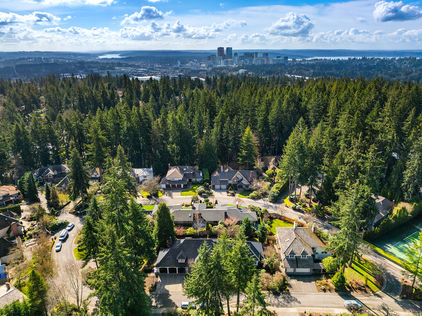 3370 126th Ave NE Bellevue WA - Upgrade Realty41