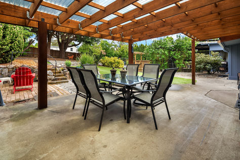 10919 28th Ave SW Seattle WA 98146- Upgrade Realty11