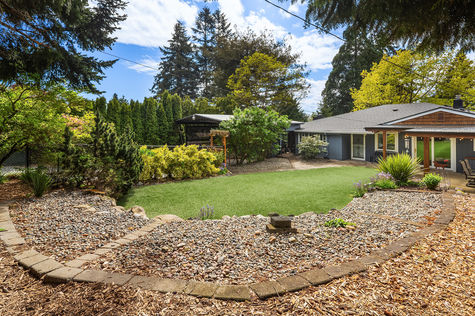 10919 28th Ave SW Seattle WA 98146- Upgrade Realty16