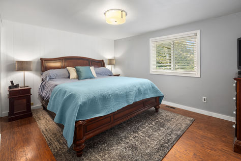 10919 28th Ave SW Seattle WA 98146- Upgrade Realty25