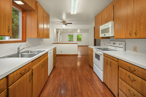 110 NW 110th St Seattle WA 98177- Upgrade Realty10