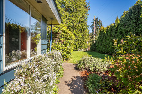 11057 11th Ave SW Seattle WA - Upgrade Realty18