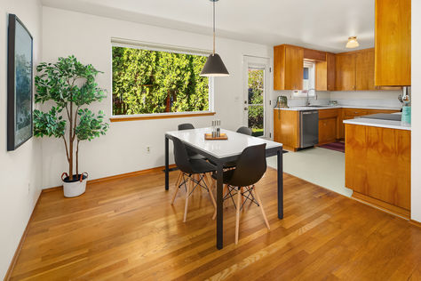 11057 11th Ave SW Seattle WA - Upgrade Realty5