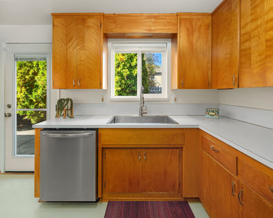 11057 11th Ave SW Seattle WA - Upgrade Realty7
