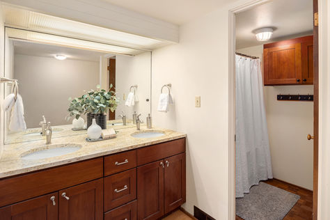 13201 421nd Ave NE Seattle WA - Upgrade Realty24