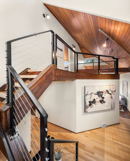 13201 421nd Ave NE Seattle WA - Upgrade Realty41