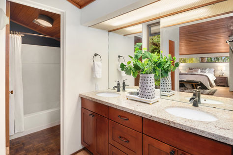 13201 421nd Ave NE Seattle WA - Upgrade Realty43