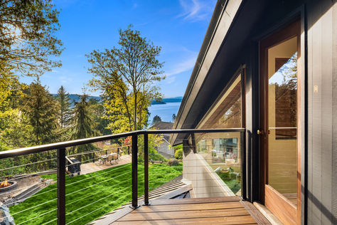 13201 421nd Ave NE Seattle WA - Upgrade Realty56