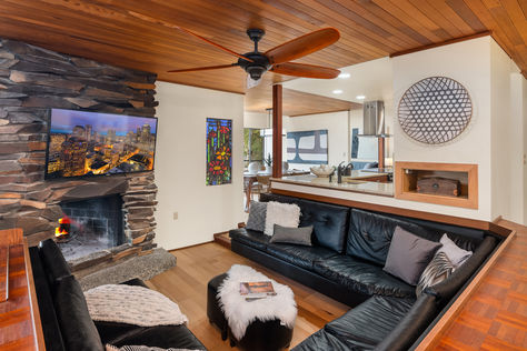 13201 421nd Ave NE Seattle WA - Upgrade Realty57