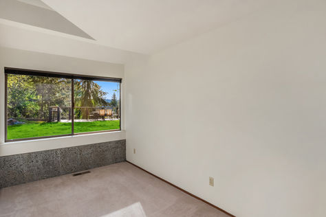 13201 421nd Ave NE Seattle WA - Upgrade Realty61