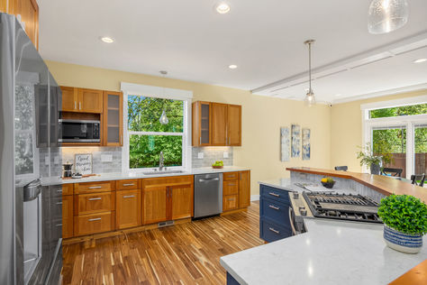3760 Tracyton Beach Rd NW Bremerton WA - Upgrade Realty12