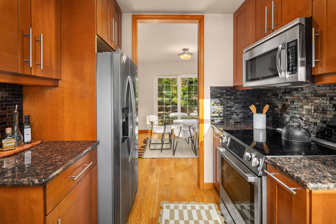 406 33rd Ave Seattle - Upgrade Realty8