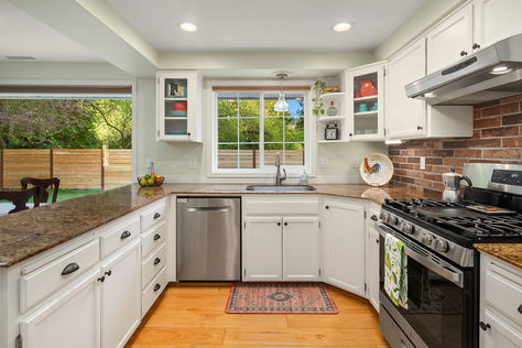 8831 240th St SW Edmonds WA - Upgrade Realty14