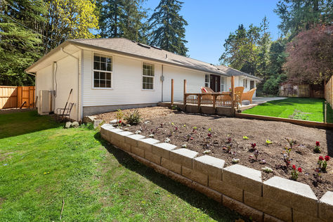 8831 240th St SW Edmonds WA - Upgrade Realty24